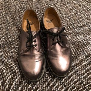 Doc Marten Low Top Metallic Pewter Shoes Size 9